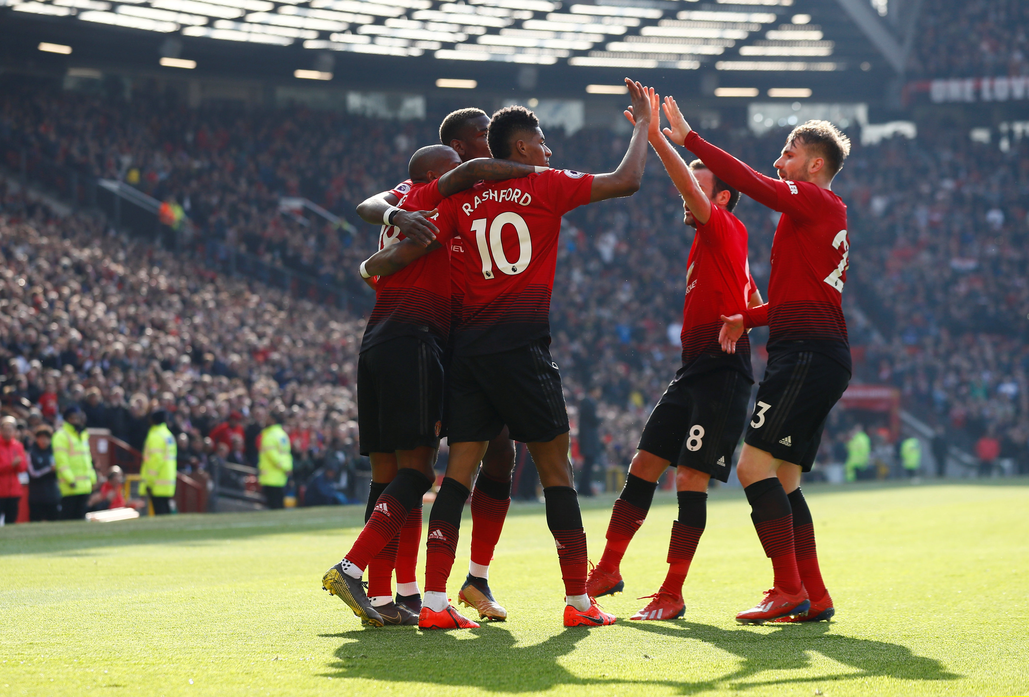 期待着他在 期待着他在